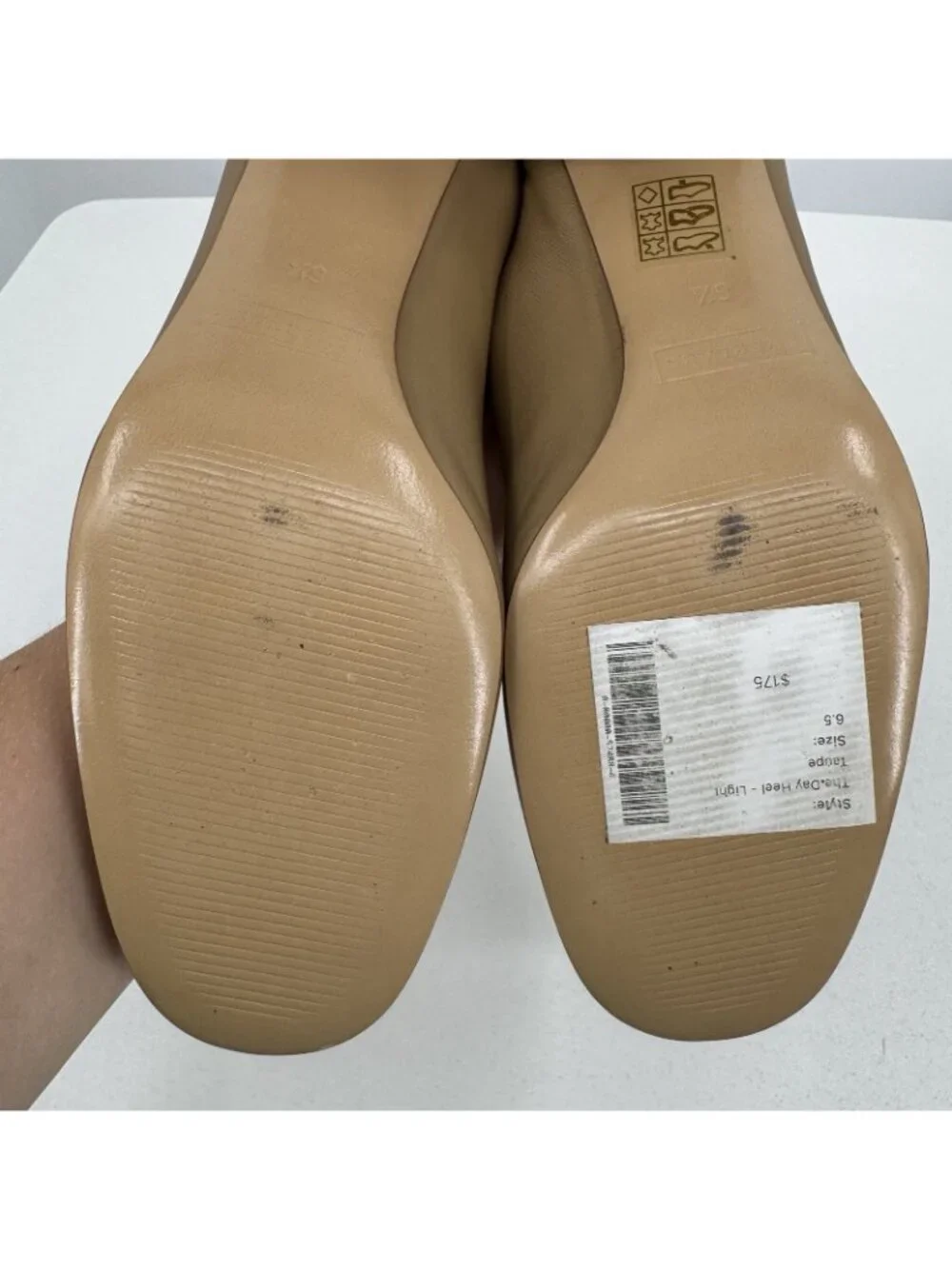 Everlane Italian Leather Day Heel Light Taupe 6.5 Women's Elastic Back Comfort